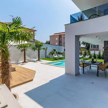 Villa Superb Design