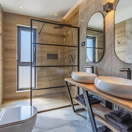 Villa Superb Design *