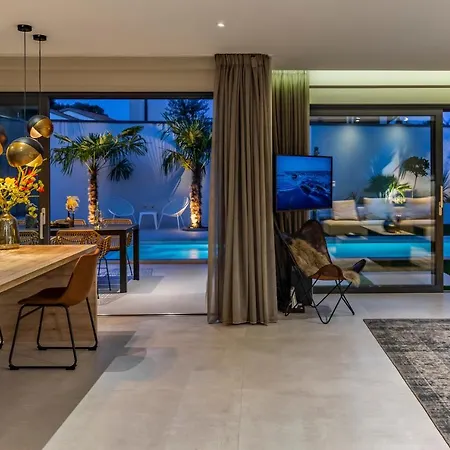 Villa Superb Design *